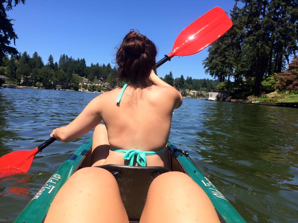This lady goes Kayaking, My mind crazy now !