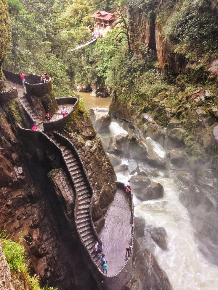Pailon del Diablo waterfall, Ecuador