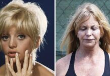 Goldie Hawn Removes Makeup To Show Her Actual Face Goldie Hawn Removes Makeup To Show Her Actual Face